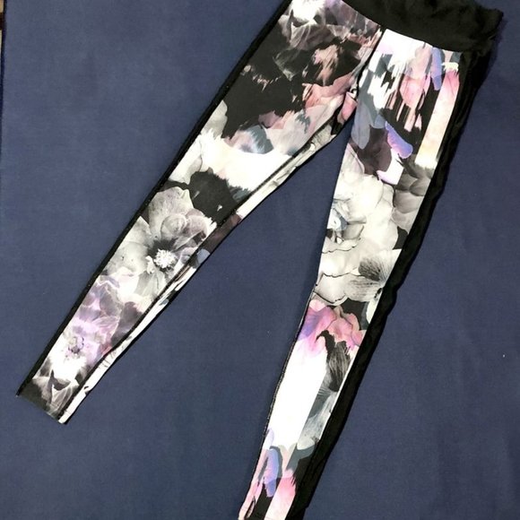 Running Bare Other - PRELOVED : Running bare Leggings for girls in size 8